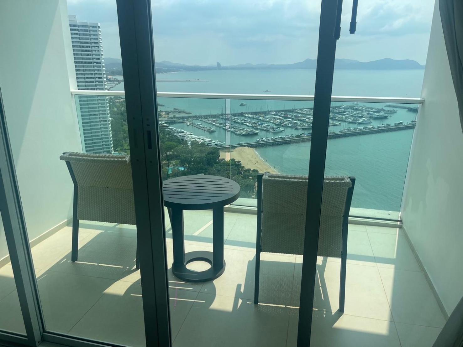White Sand Beach Residences Pattaya Ban Nong Hin  Экстерьер фото